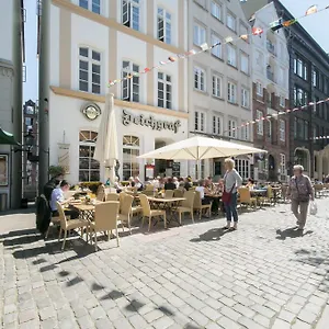 In Der Historischen Deichstrasse Contactless Check In , Hamburgo Alemania