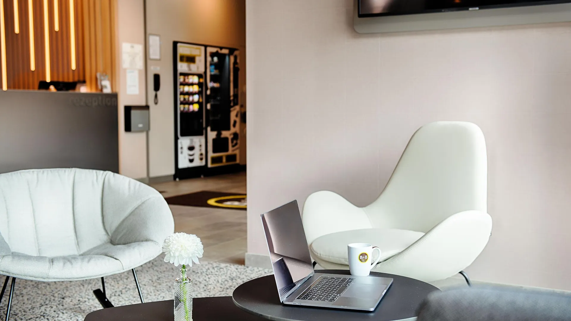 B&B Hotel Stuttgart-Neckarhafen