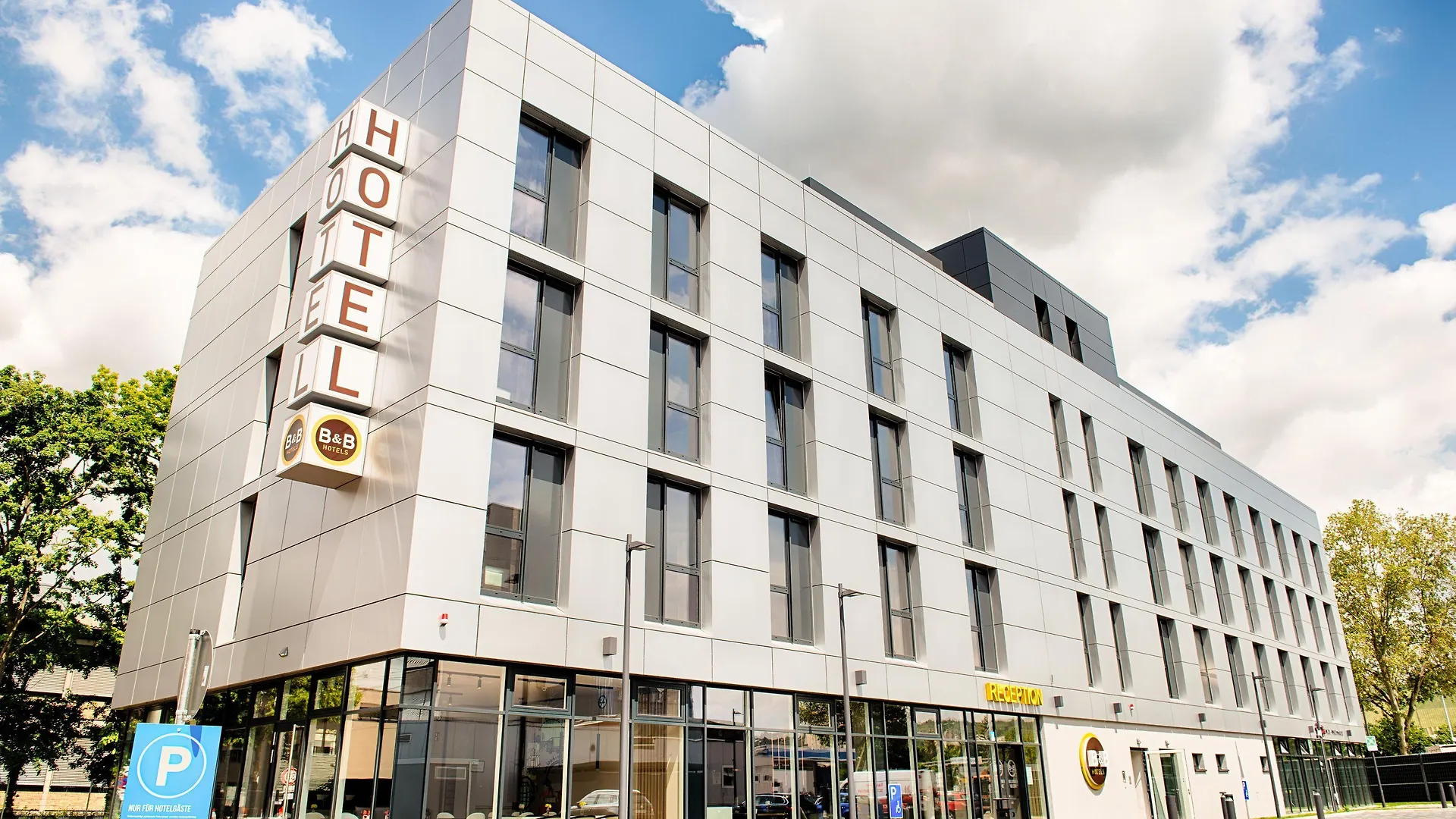 B&B Hotel Stuttgart-Neckarhafen 3*, Στουτγκάρδη