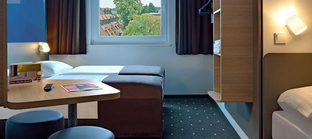 B&B Hotel Stuttgart-Neckarhafen